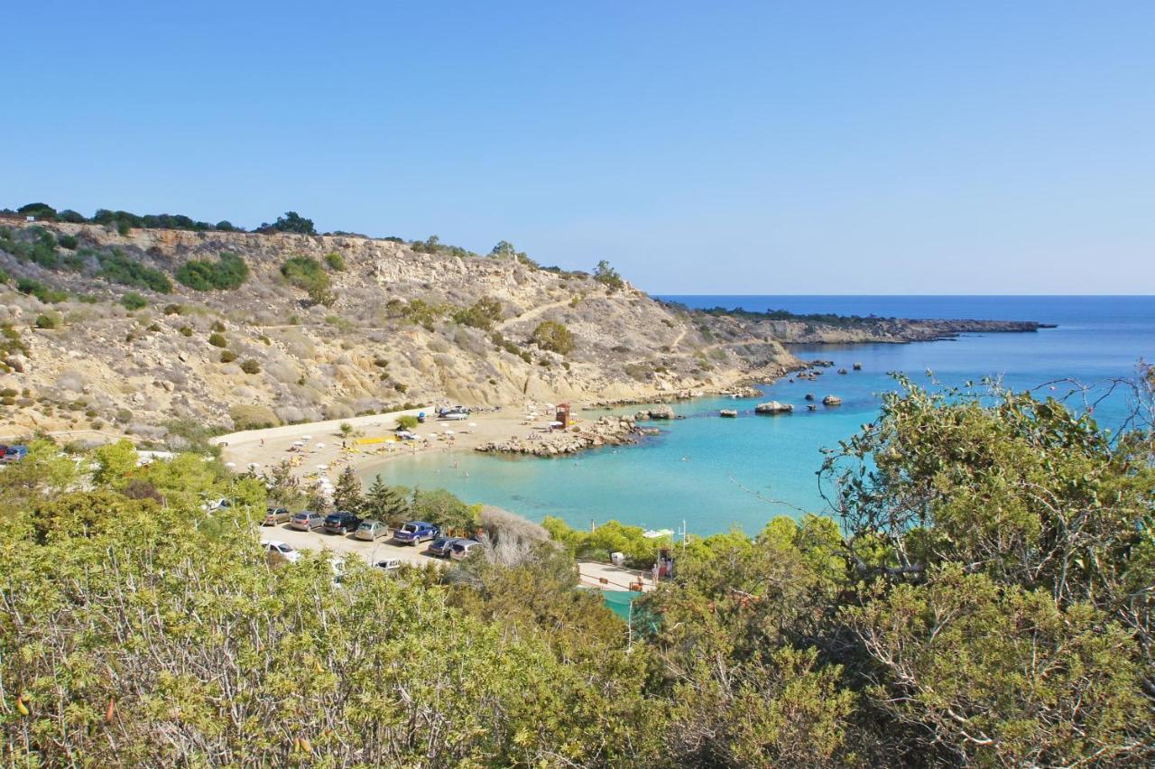 Villa Queen Isabella Protaras Exteriör bild