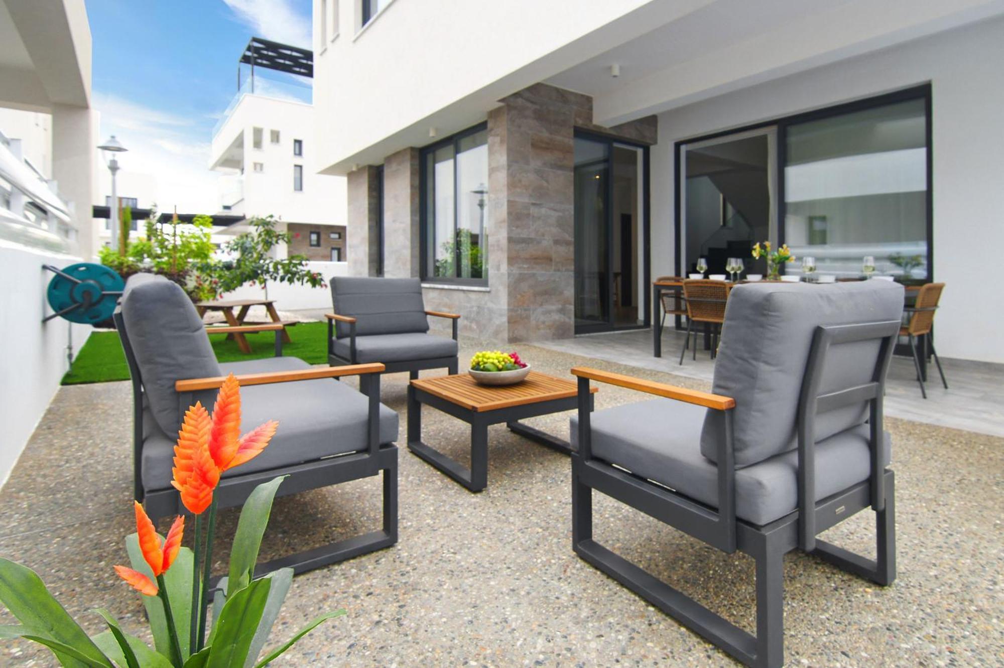 Villa Queen Isabella Protaras Exteriör bild